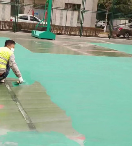 琼海球场地面翻新